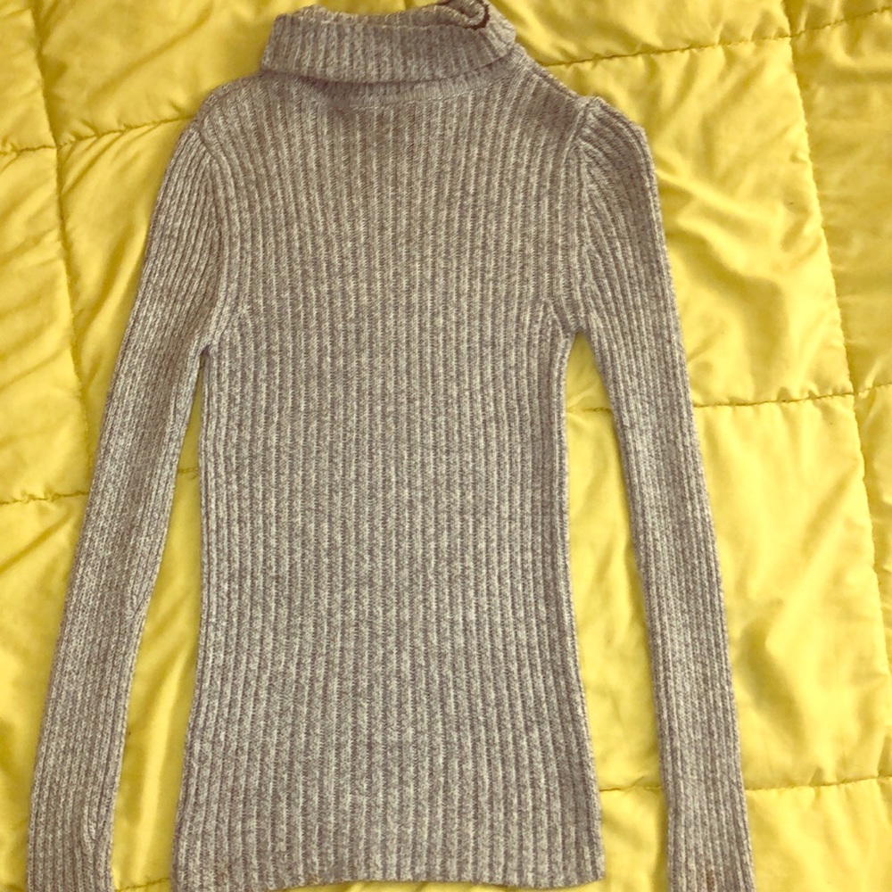 Gray turtleneck